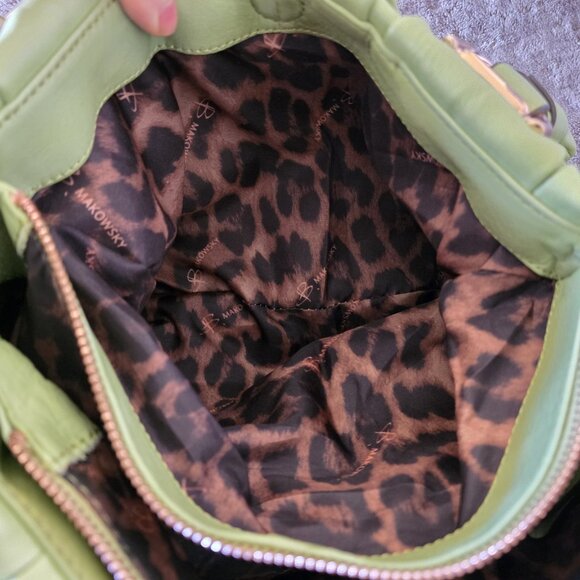 B Makowsky Soft Leather Shoulder Bag Green Chunky Gold Hardware NWT - Picture 10 of 16